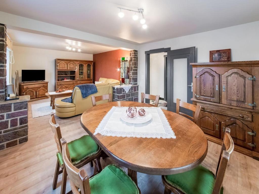 Atmospheric Holiday Home In B Llingen With Infrared Sauna Bullange Bagian luar foto